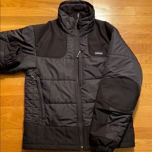 Patagonia men’s ski/snowboard jacket - medium
